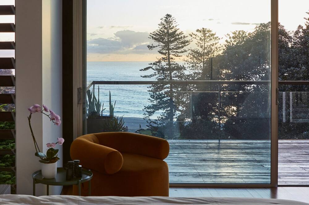 Photo of Others in Bronte