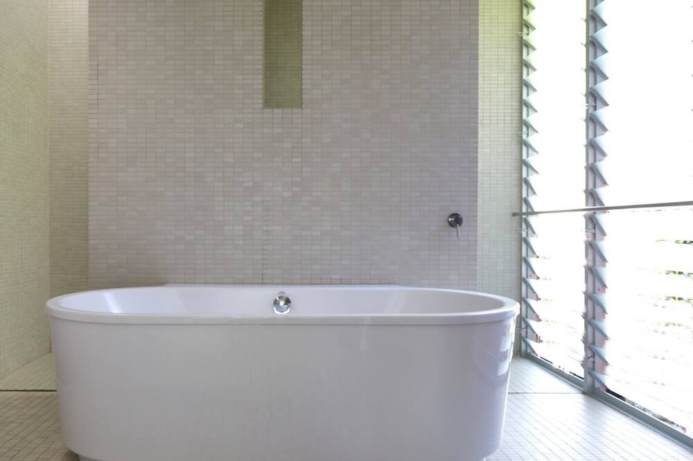 Photo of Bathroom in Bronte