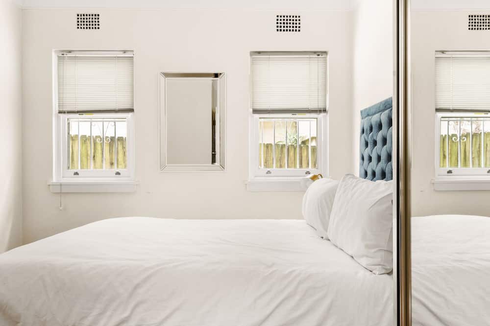 Photo of Bedroom in Kirribilli