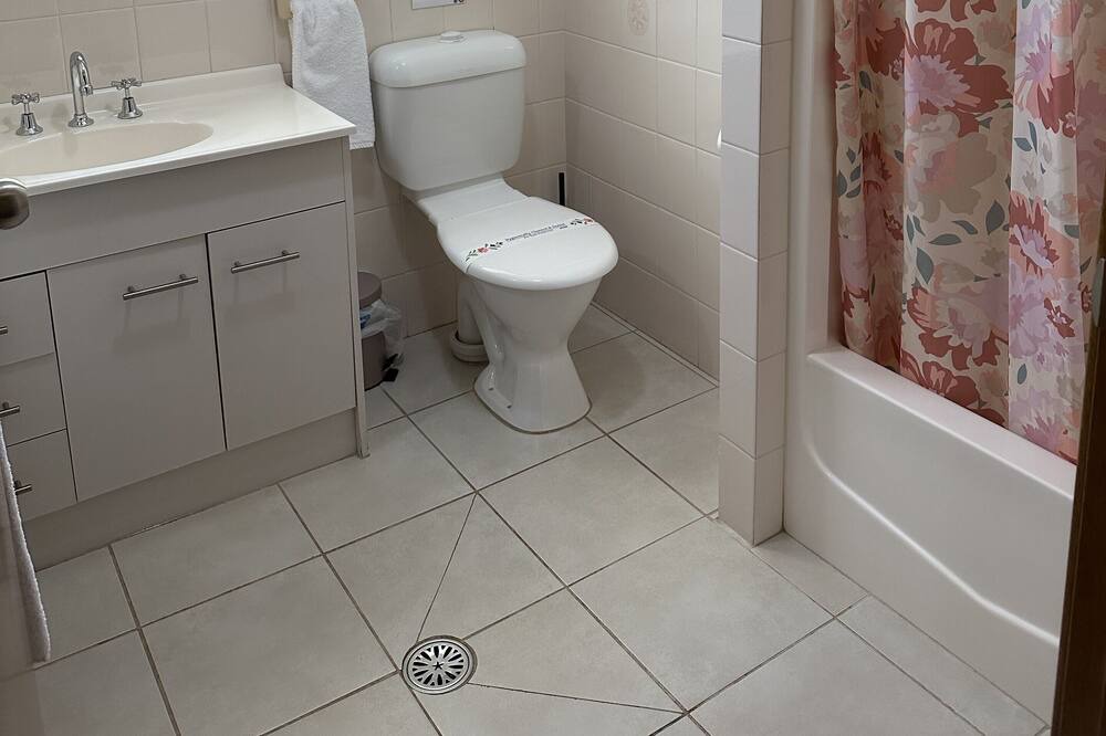 Photo of Bathroom in Old Bar