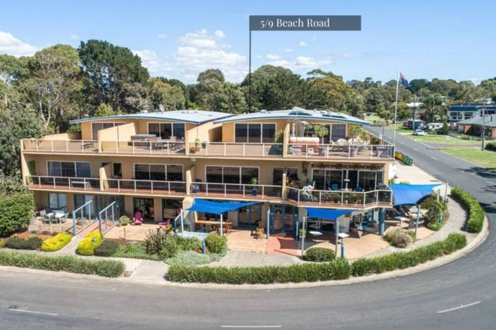 Photo of Outdoor in Rhyll