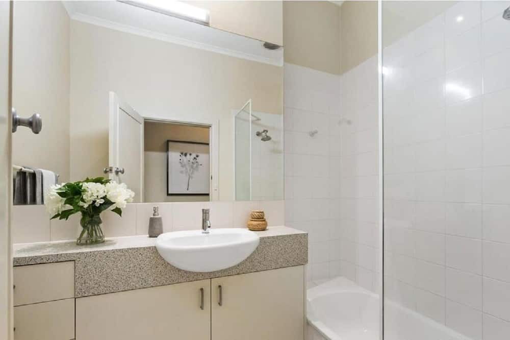 Photo of Bathroom in Kew