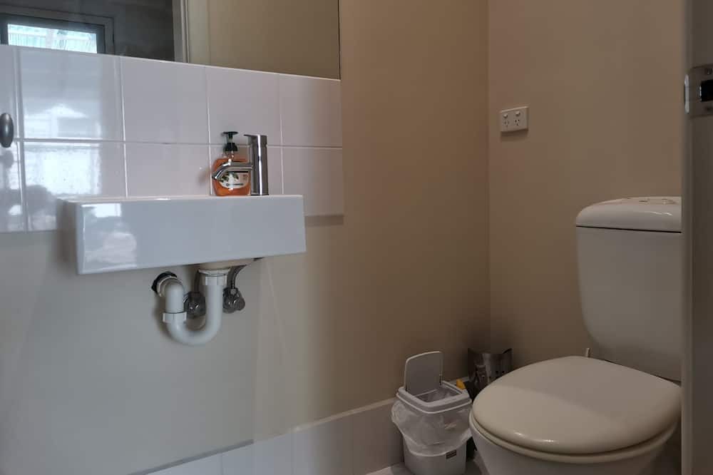 Photo of Bathroom in Kew