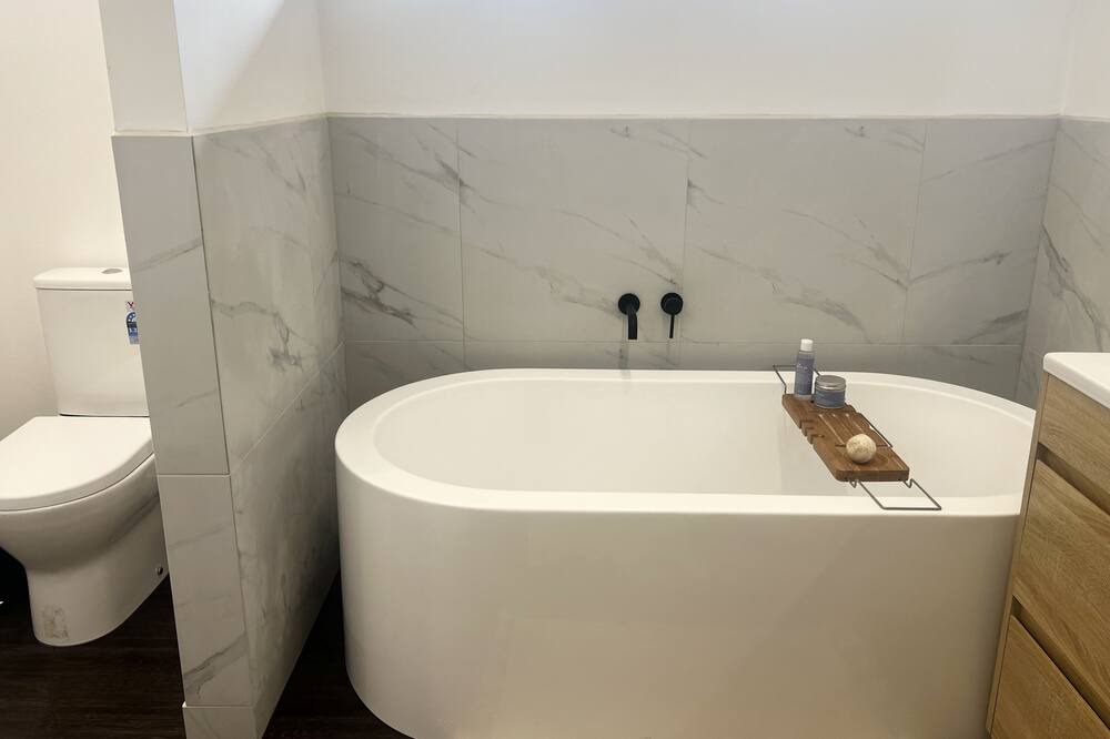 Photo of Bathroom in Pyalong