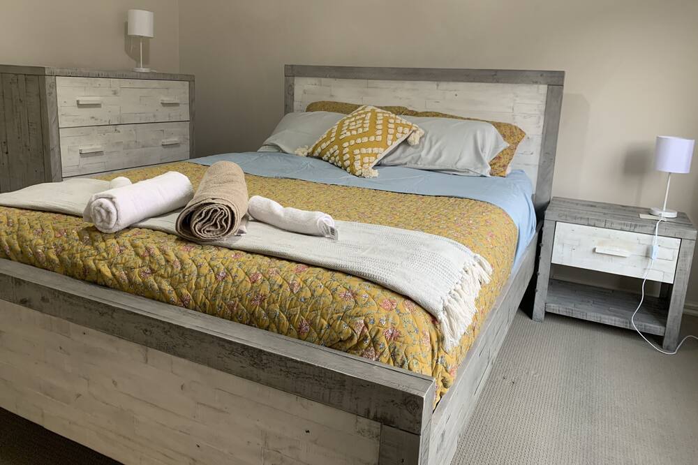 Photo of Bedroom in Tarneit