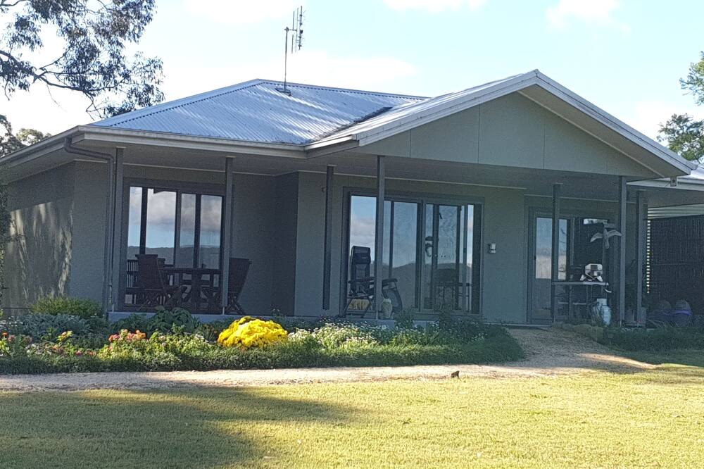 Photo of Outdoor in Paxton