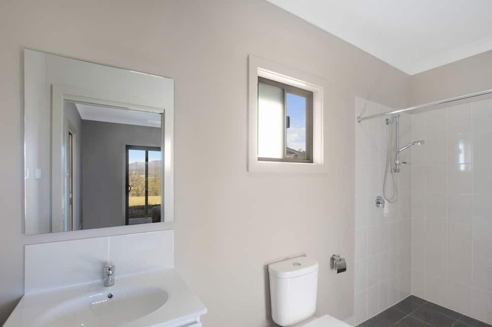 Photo of Bathroom in Paxton