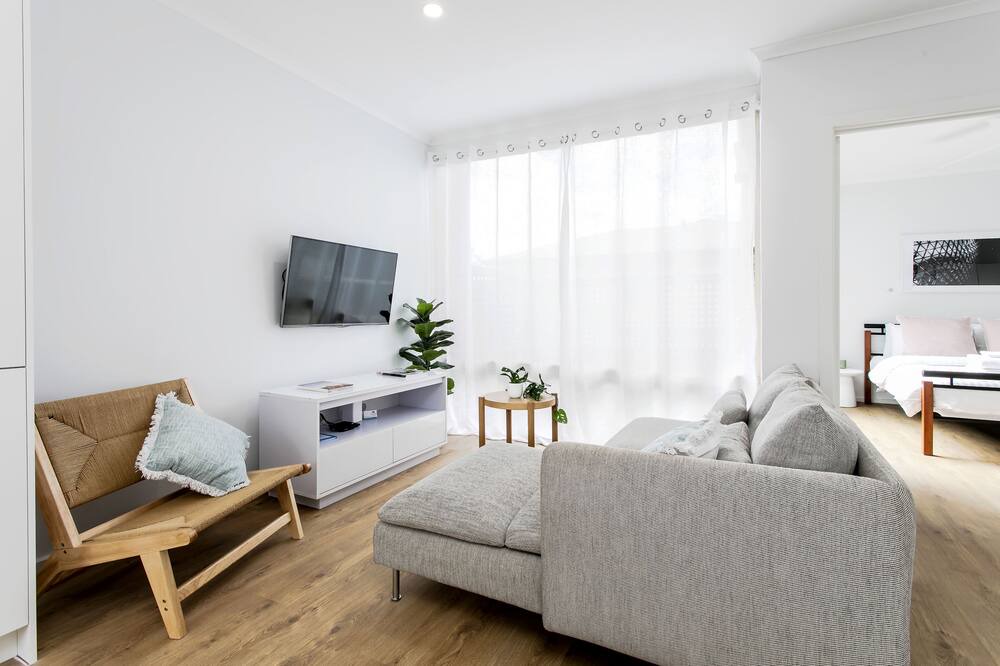 Photo of Livingroom in Adelaide Central Business District