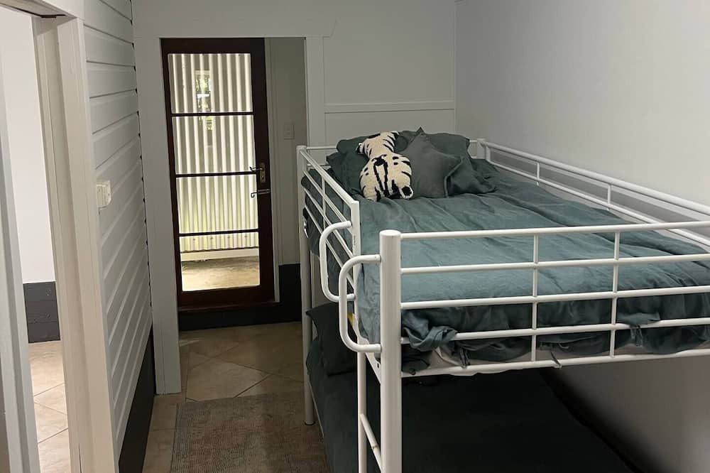 Photo of Bedroom in Middle Pocket