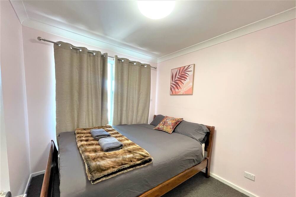 Photo of Bedroom in Winmalee