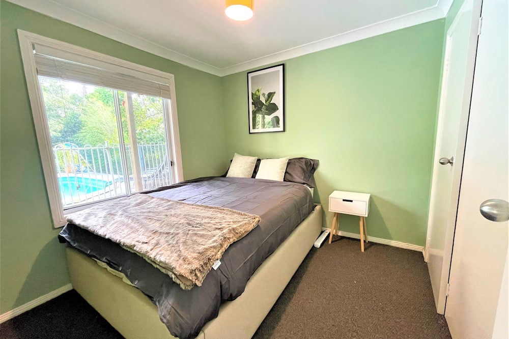 Photo of Bedroom in Winmalee