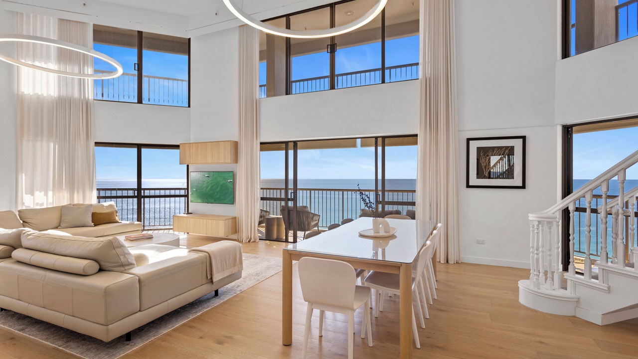 Photo of Livingroom in Burleigh Heads
