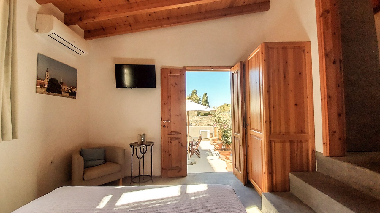 Photo of Bedroom in Rhodes Old Town