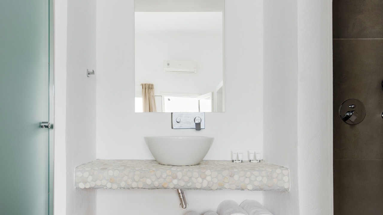 Photo of Bathroom in Vothon