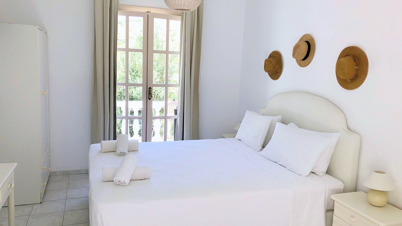 Photo of Bedroom in Taxiarchis