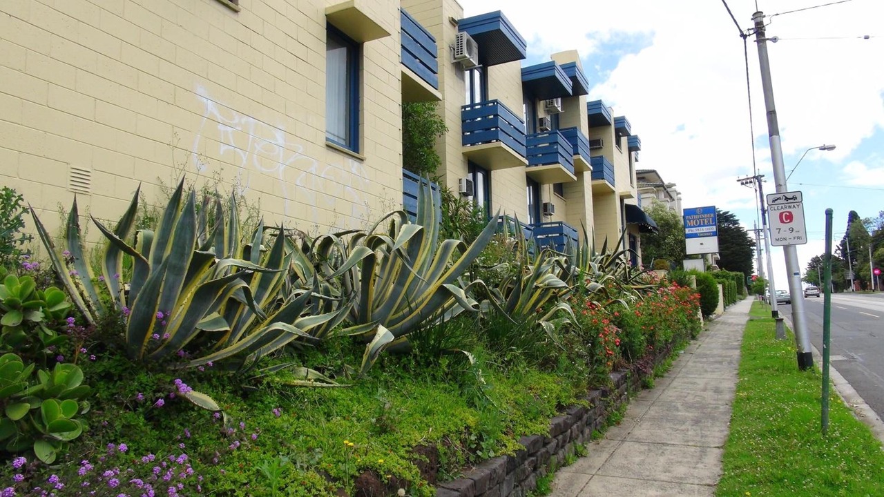 Photo of Outdoor in Kew