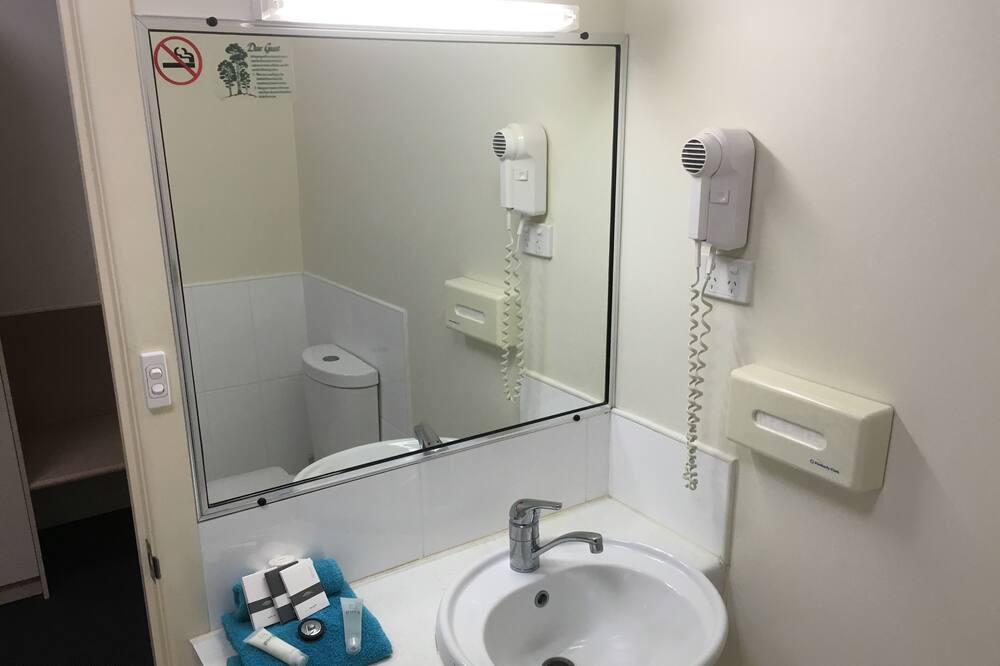 Photo of Bathroom in Bowen
