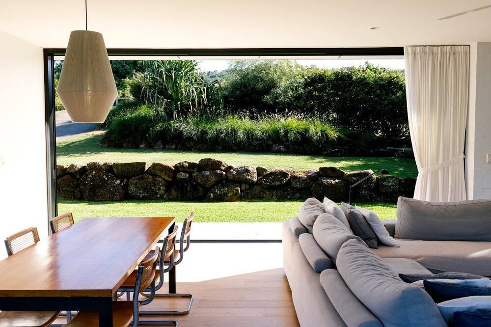 Photo of Livingroom in McLeods Shoot