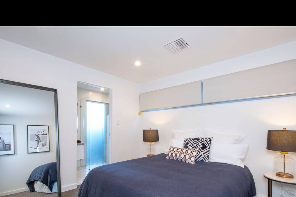 Photo of Bedroom in Werri Beach