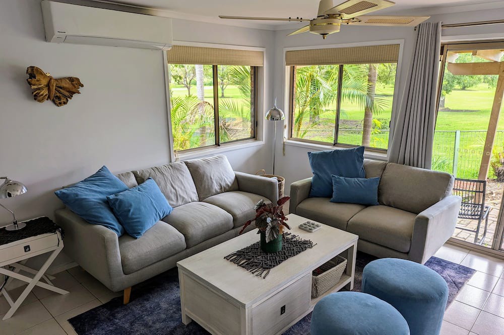 Photo of Livingroom in Helensvale