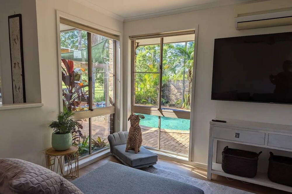 Photo of Bedroom in Helensvale