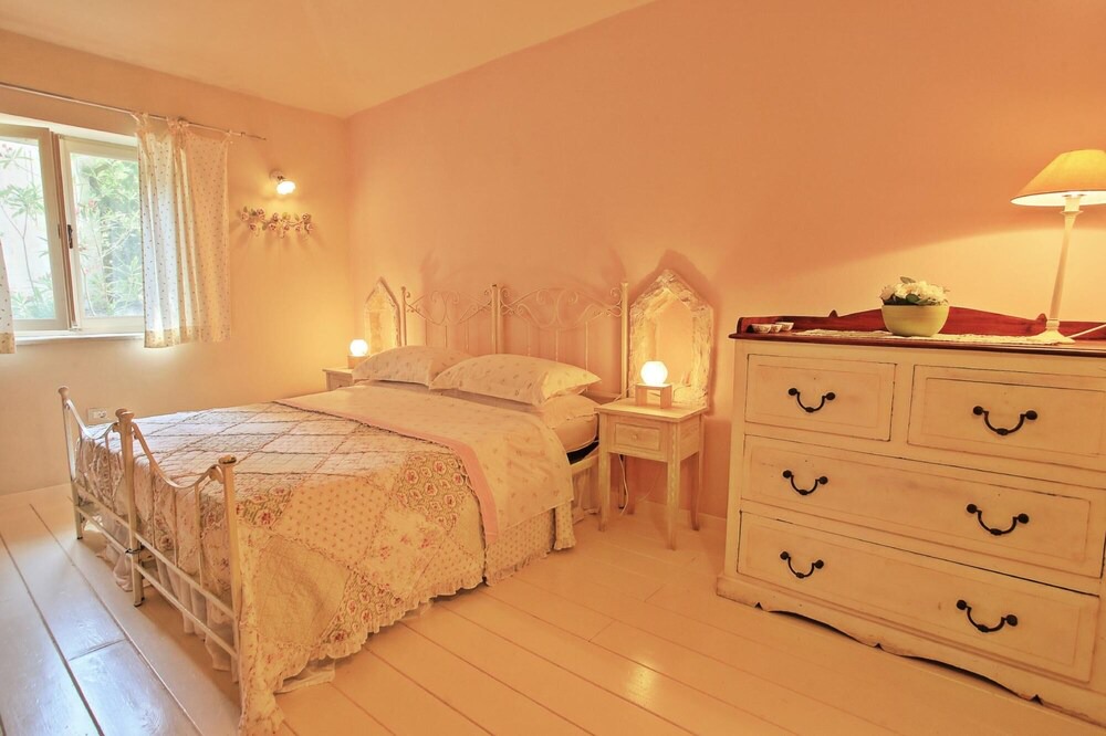 Photo of Bedroom in Katsimatika