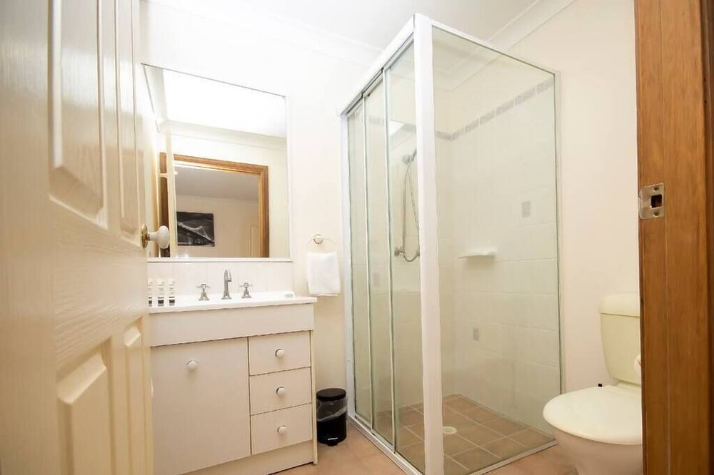 Photo of Bathroom in Denhams Beach