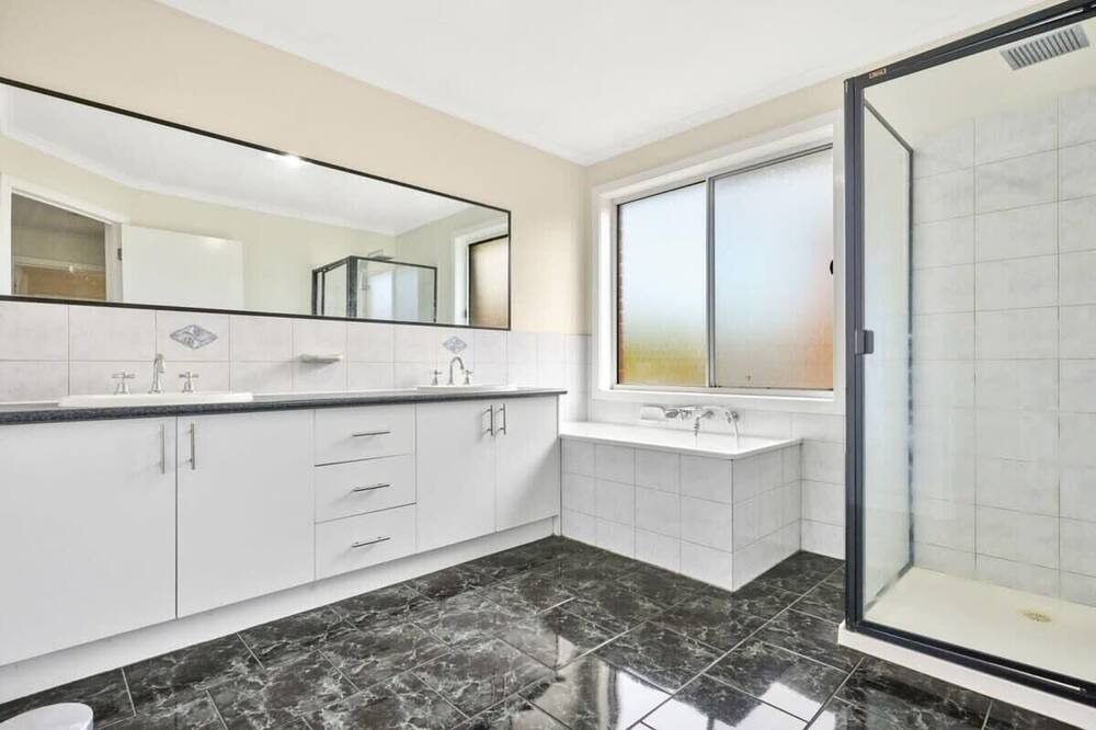 Photo of Bathroom in Maribyrnong