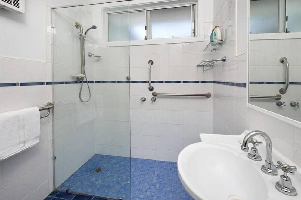 Photo of Bathroom in Werri Beach