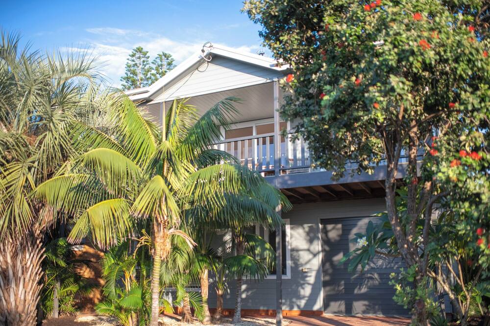 Photo of Outdoor in Blueys Beach