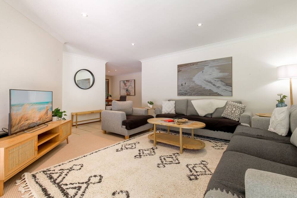 Photo of Livingroom in Surf Beach