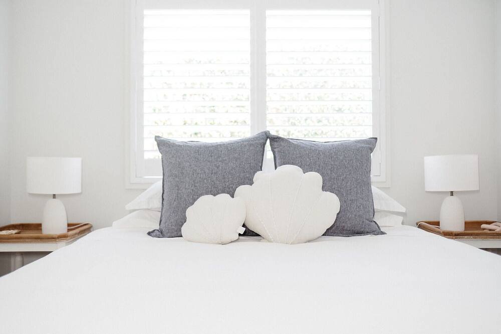 Photo of Bedroom in Catherine Hill Bay