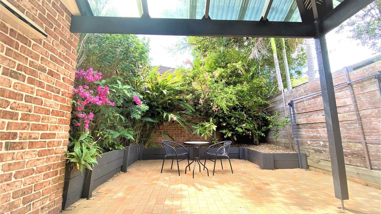 Photo of Patio Balcony in Valla Beach