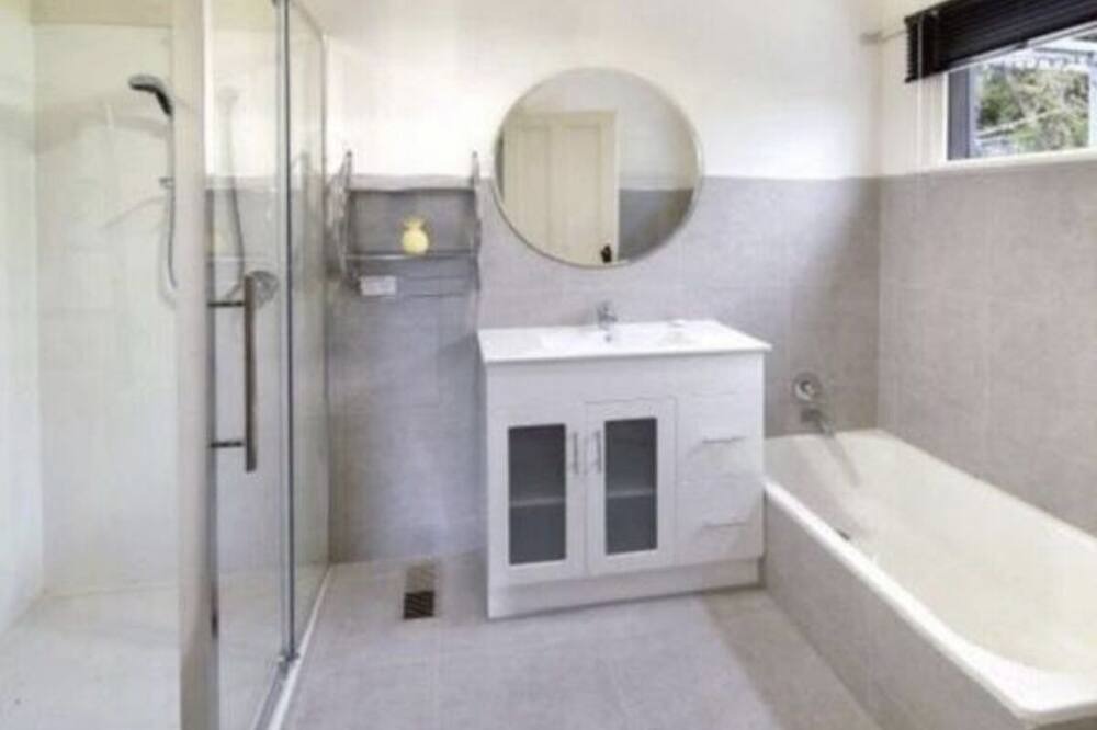 Photo of Bathroom in New Town