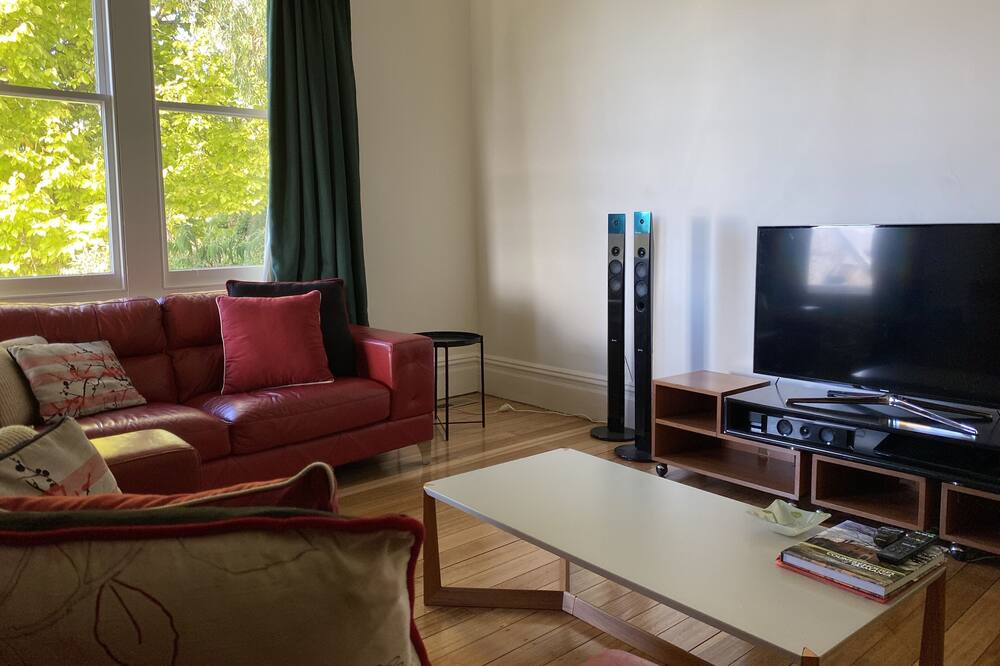 Photo of Livingroom in New Town
