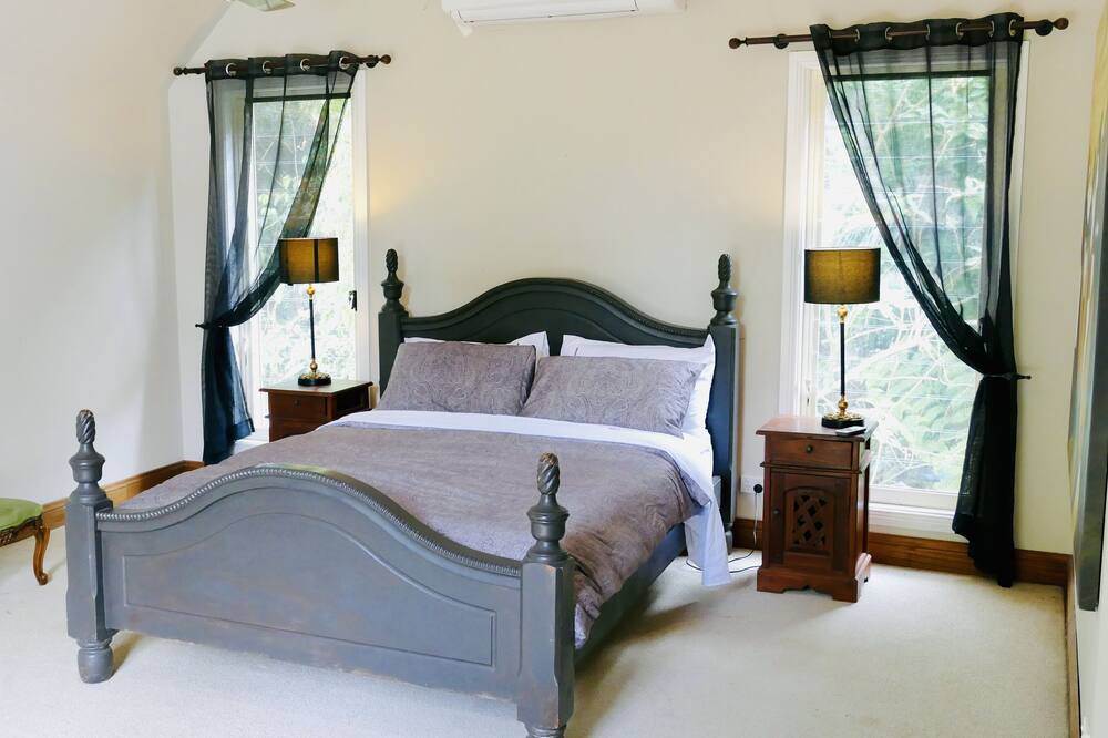 Photo of Bedroom in Martinsville