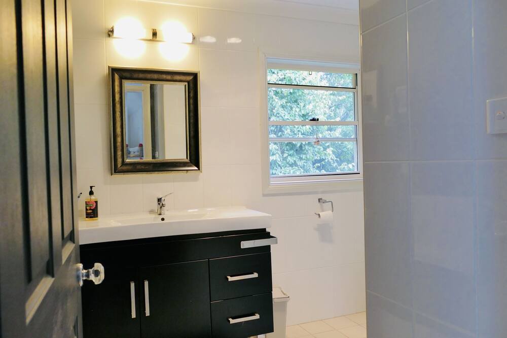 Photo of Bathroom in Martinsville