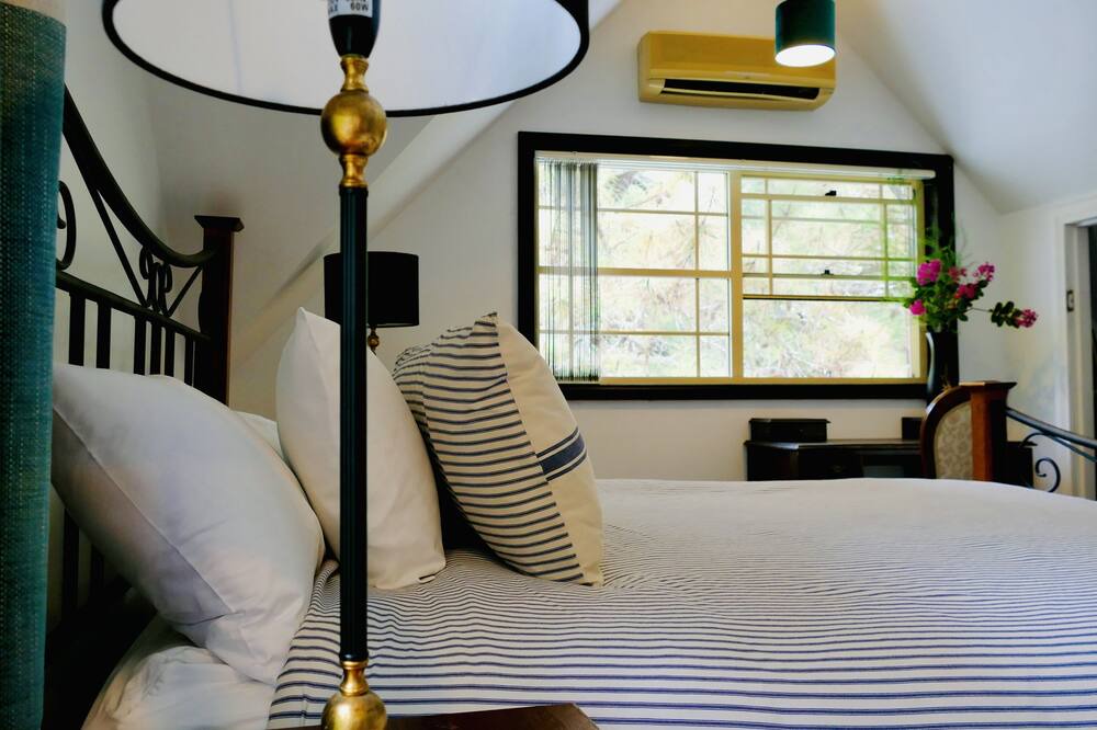 Photo of Bedroom in Martinsville