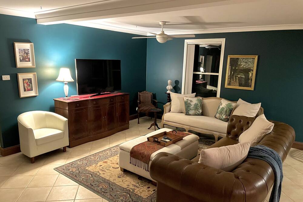 Photo of Livingroom in Martinsville