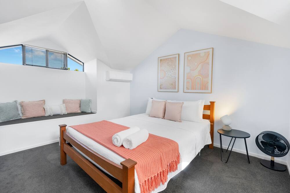 Photo of Bedroom in Parramatta Park