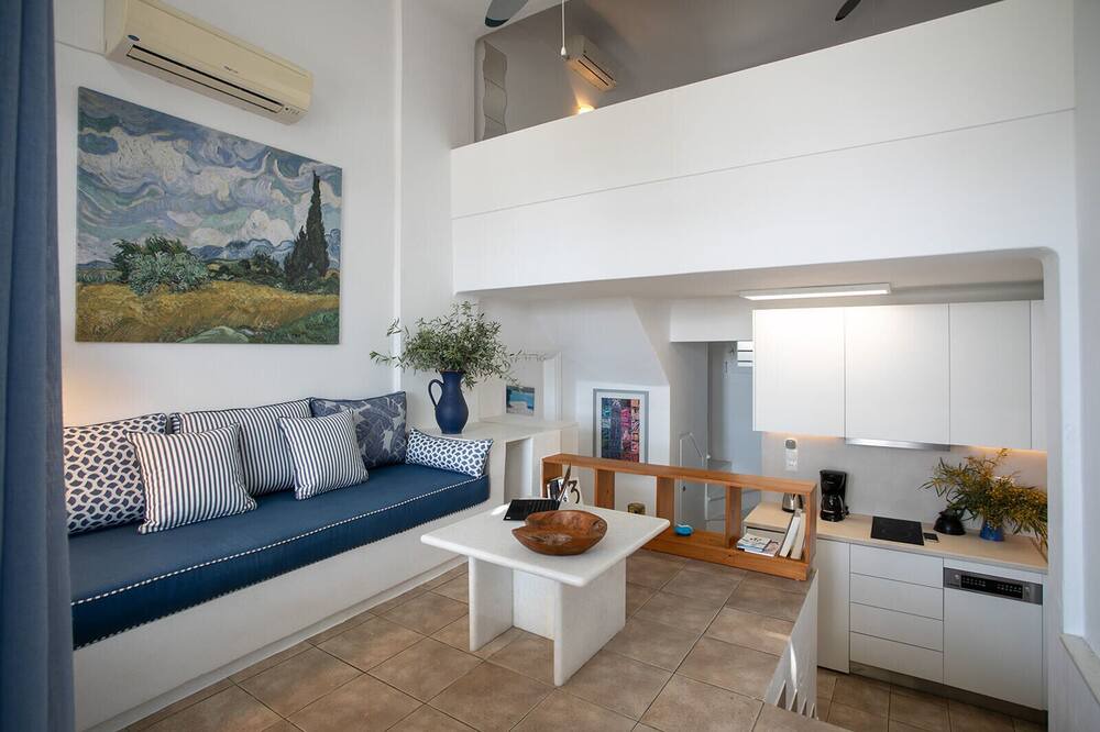Photo of Livingroom in Stelida