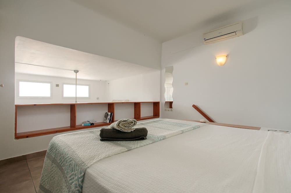 Photo of Bedroom in Stelida