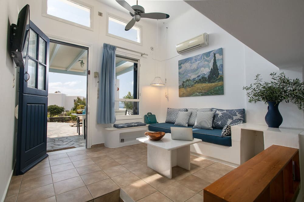 Photo of Livingroom in Stelida