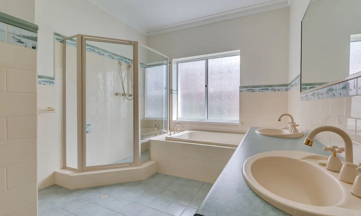 Photo of Bathroom in Albany
