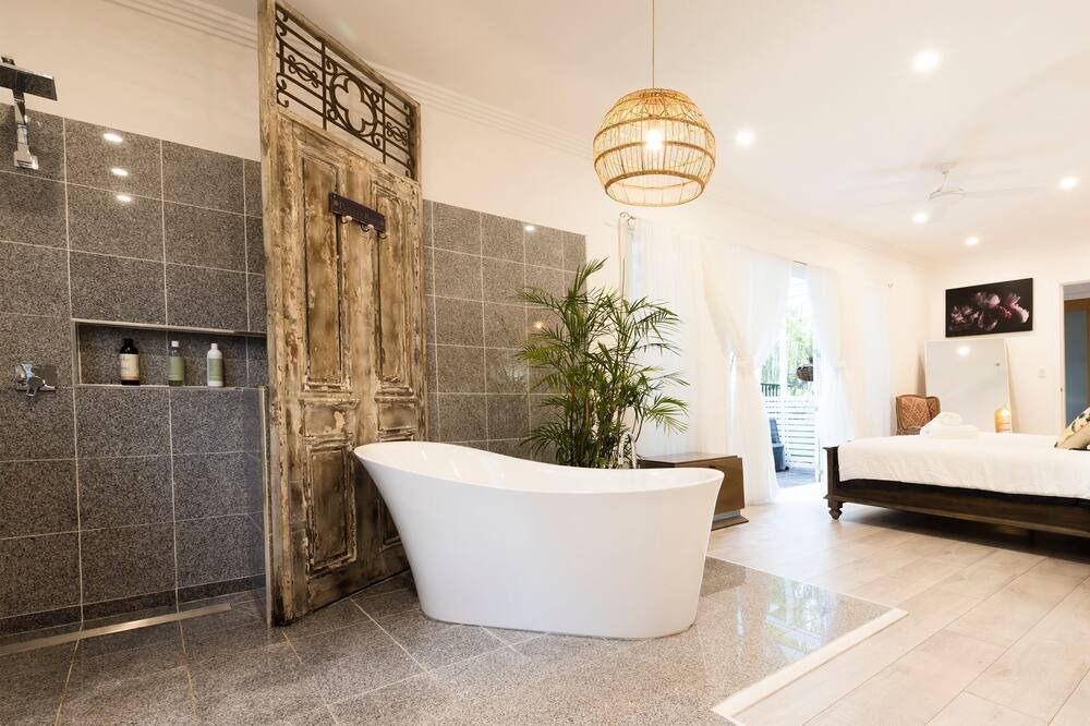 Photo of Bathroom in Murrays Beach