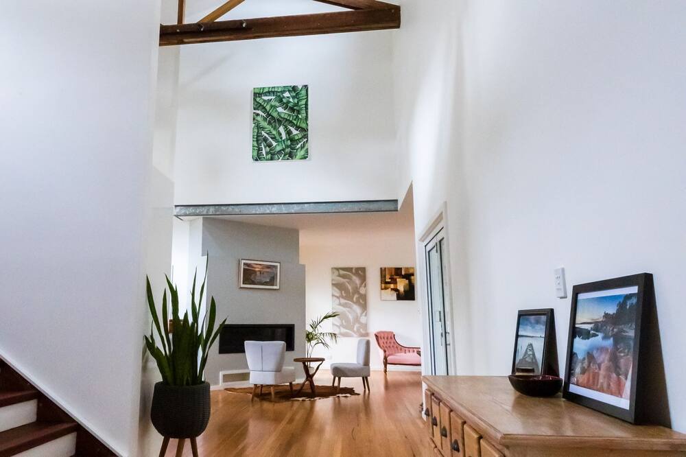 Photo of Livingroom in Murrays Beach