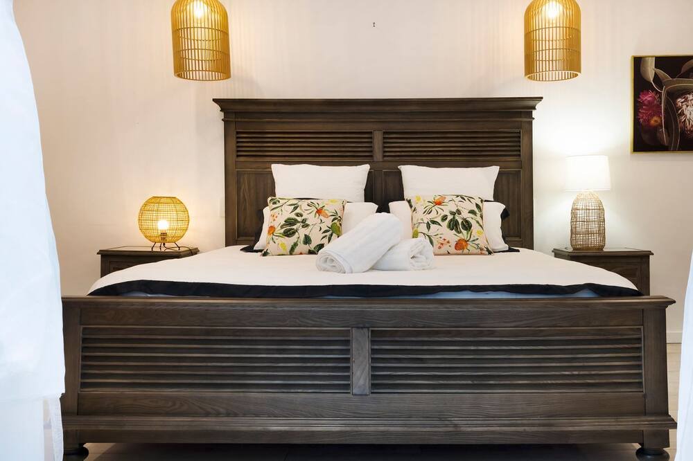 Photo of Bedroom in Murrays Beach
