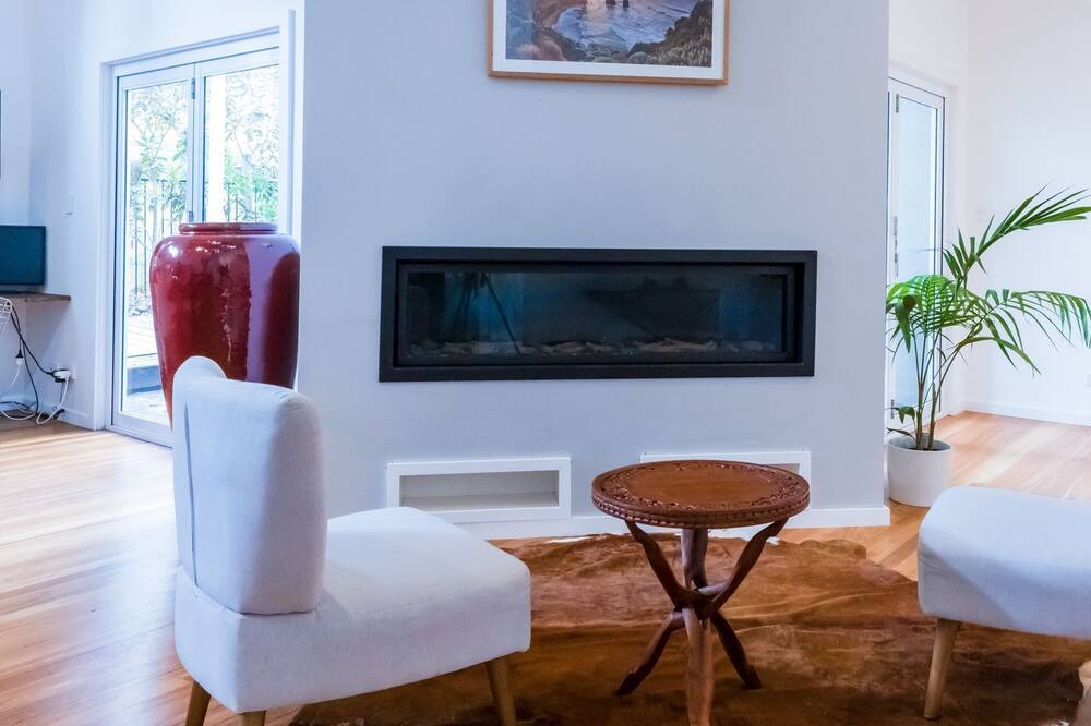 Photo of Livingroom in Murrays Beach