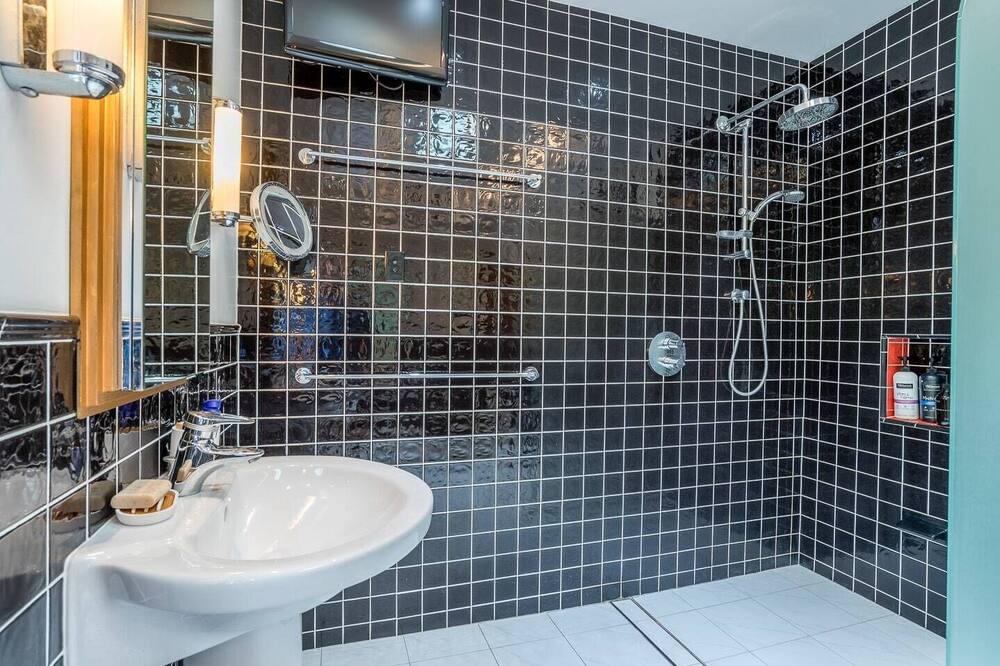 Photo of Bathroom in Hamilton