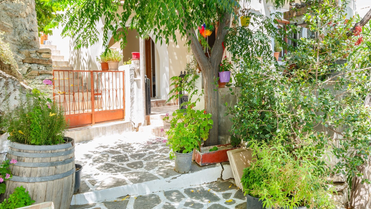 Photo of Outdoor in Melanes